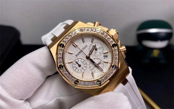 愛彼腕表走快了處理方法大全(常見問題解決與保養(yǎng)技巧)(圖) 愛彼腕表走快了處理方法大全(常見問題解決與保養(yǎng)技巧)(圖)