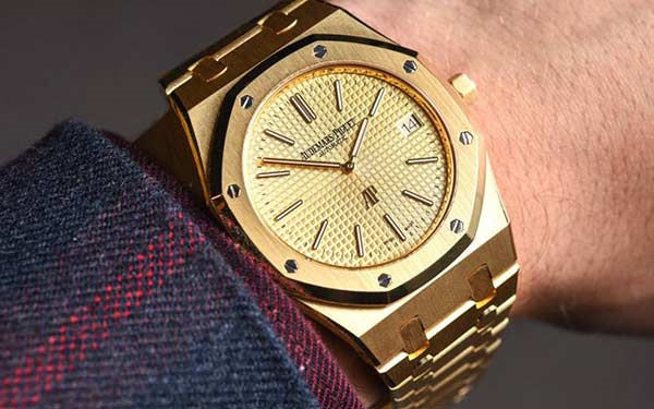 愛彼手表磕碰了怎么處理（圖）