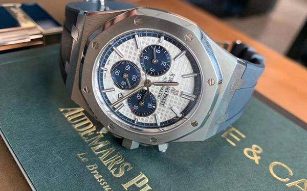 愛彼手表磕碰了解決技巧大全(圖) 愛彼手表磕碰了解決技巧大全(圖)